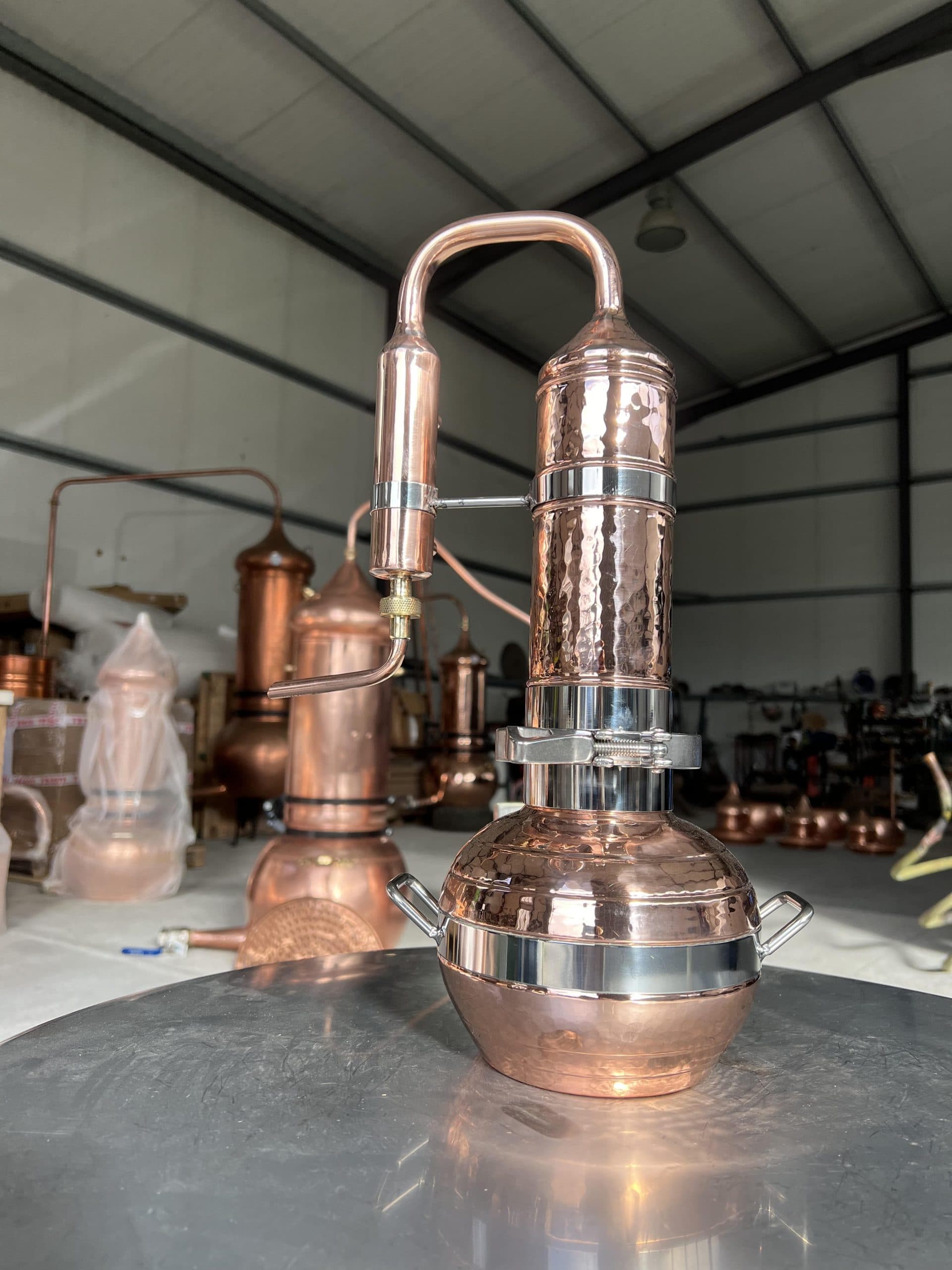 Our Essential Oil Distiller 2 L is made only for the purpose of distilling essential oils and hydrosols from plants, with steam distillation.